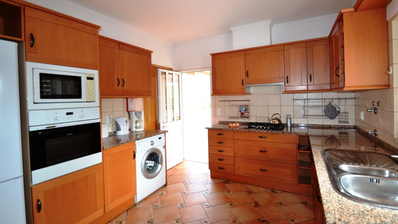 Photo of Kitchen in Moncarapacho e Fuseta