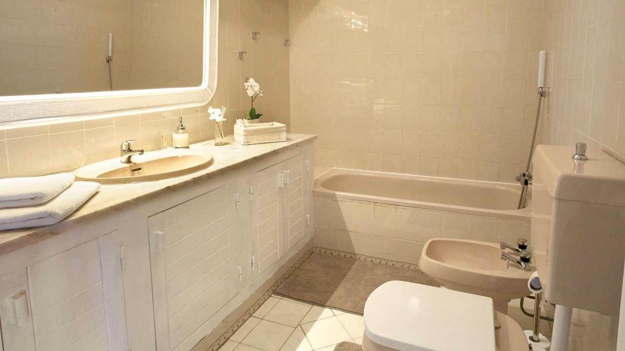 Photo of Bathroom in Alporchinhos