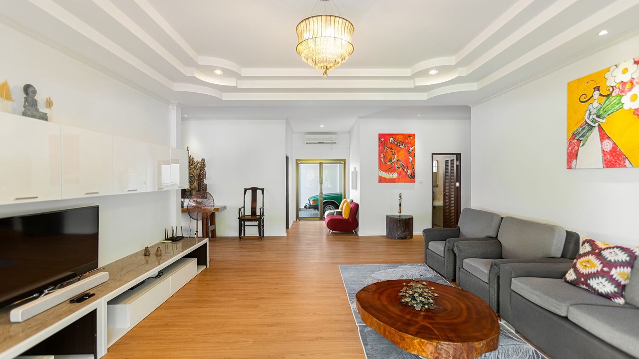 Photo of Livingroom in Chalong