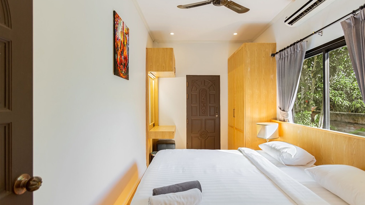 Photo of Bedroom in Chalong