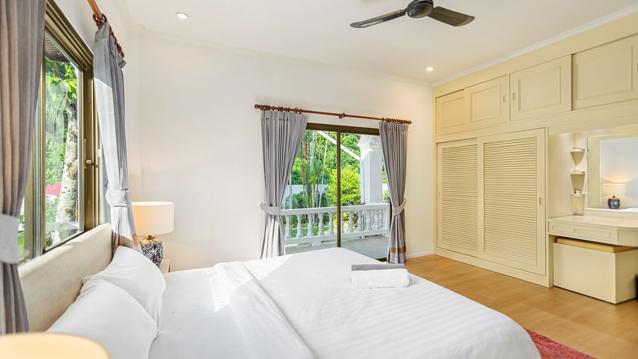Photo of Bedroom in Chalong