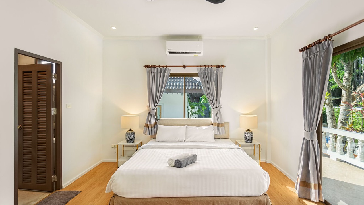 Photo of Bedroom in Chalong