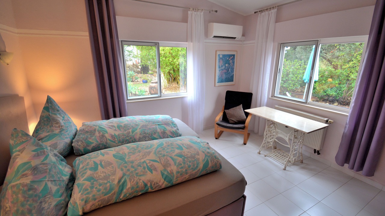Photo of Bedroom in Moncarapacho e Fuseta