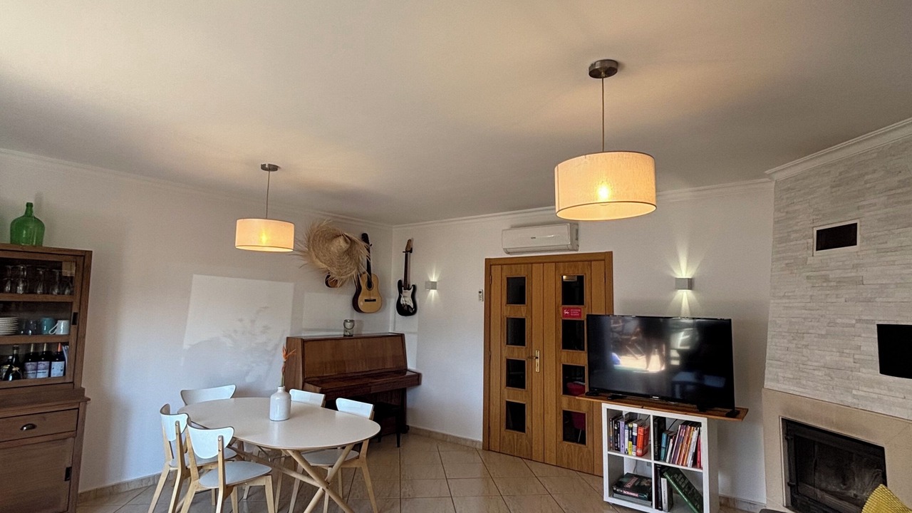 Photo of Livingroom in Guia