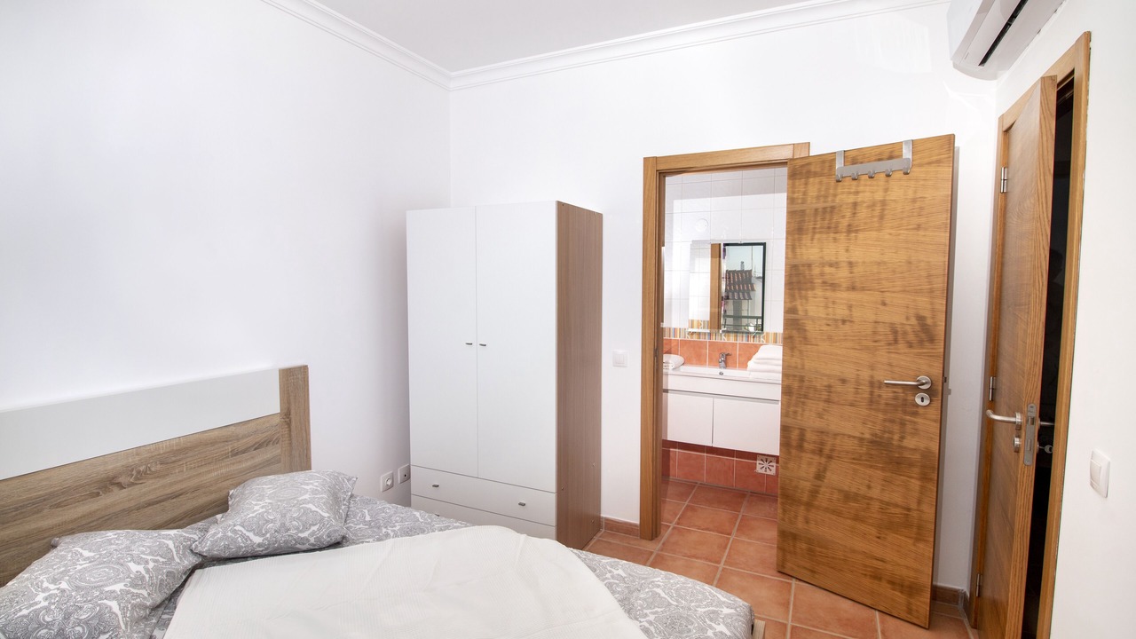 Photo of Bedroom in Retur