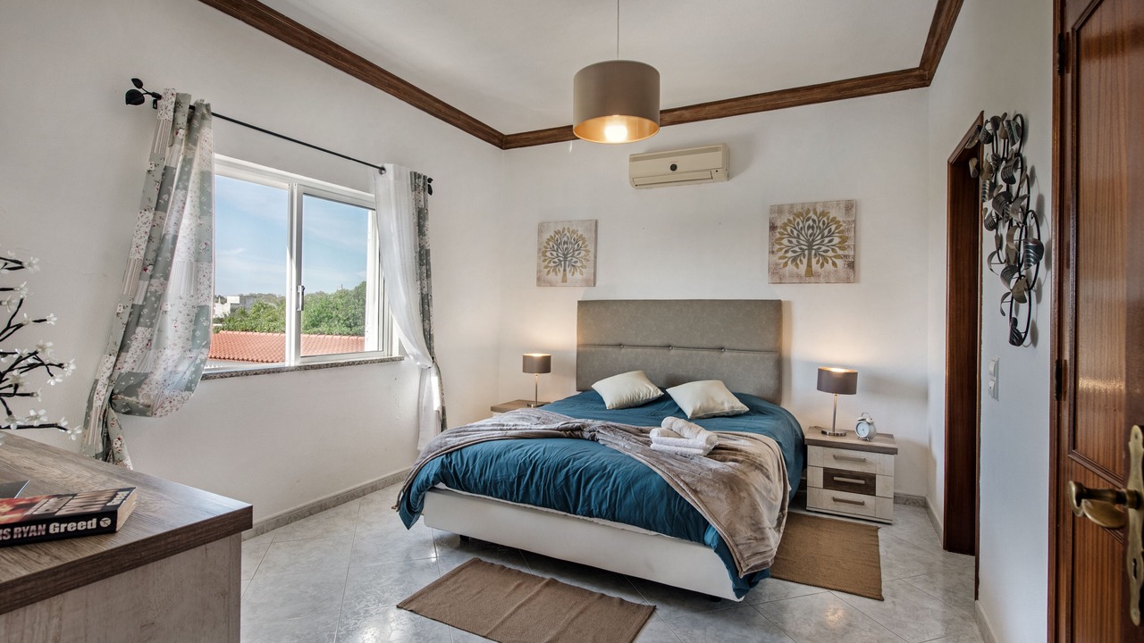 Photo of Bedroom in Monte Raposo