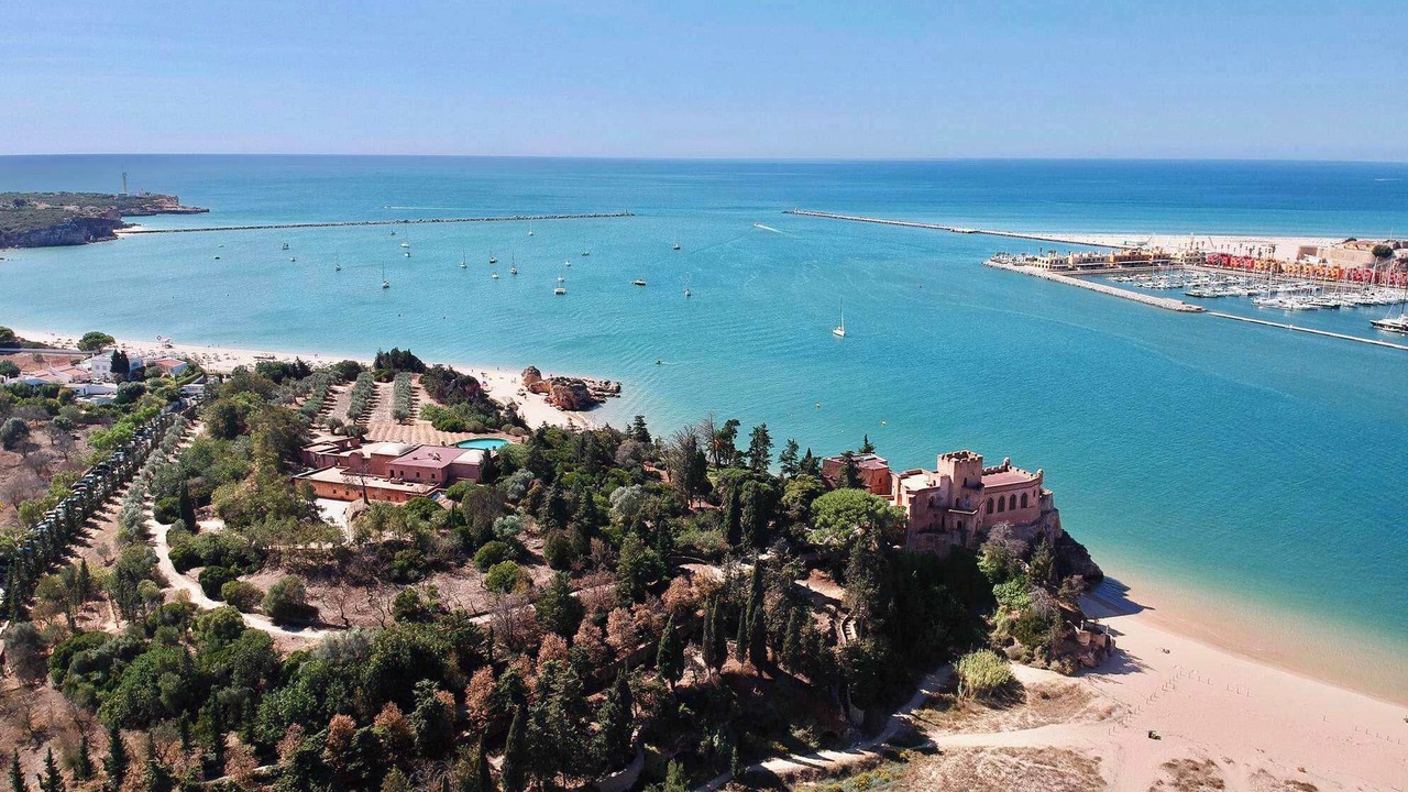 Photo of Others in Ferragudo