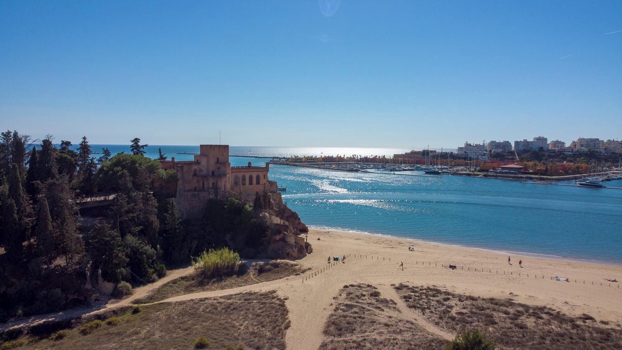Photo of Others in Ferragudo