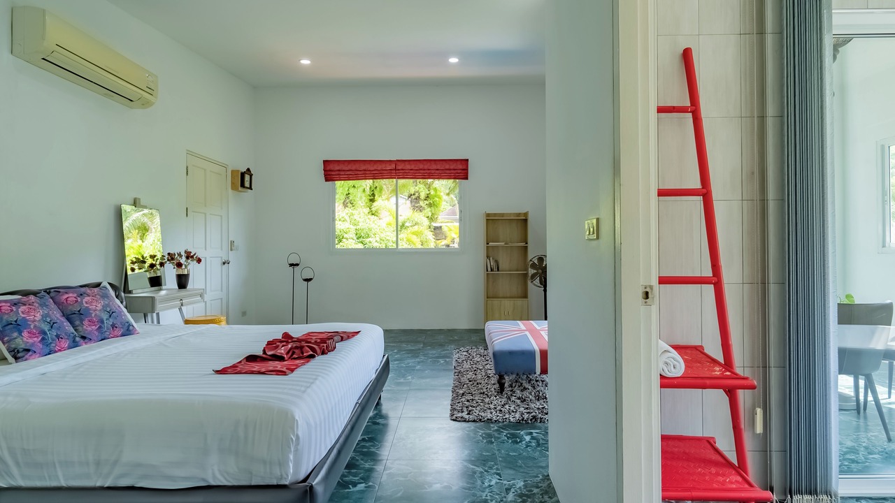 Photo of Bedroom in Chalong