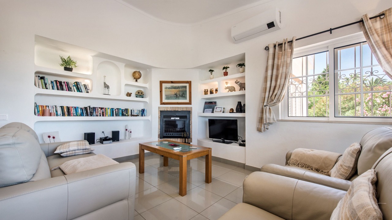 Photo of Livingroom in Guia