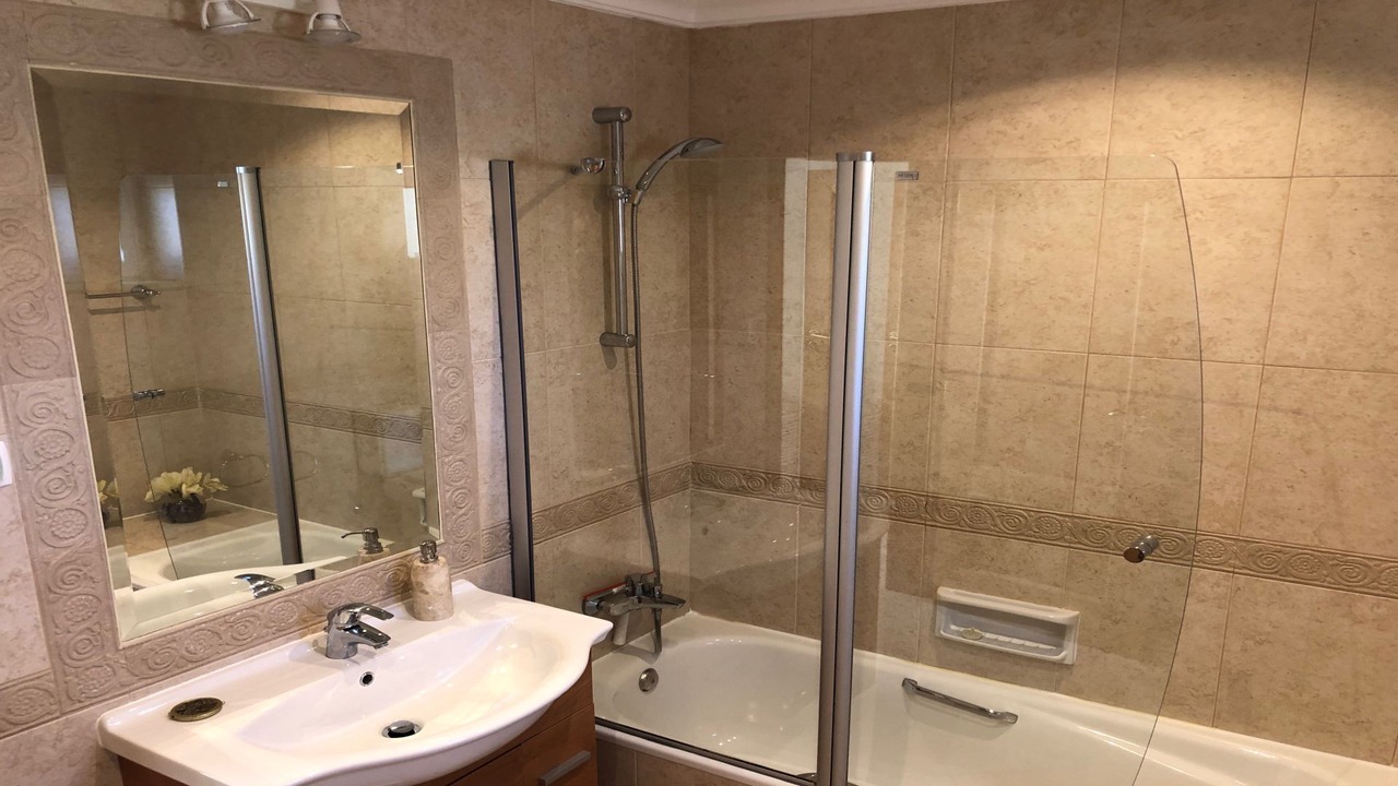 Photo of Bathroom in Atalaia