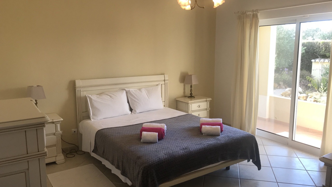 Photo of Bedroom in Albardeira