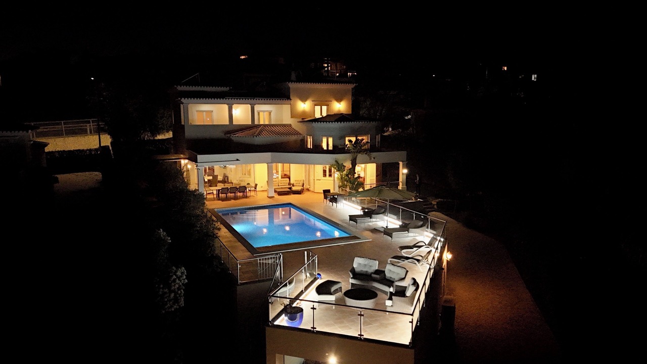 Photo of Outdoor in Luz