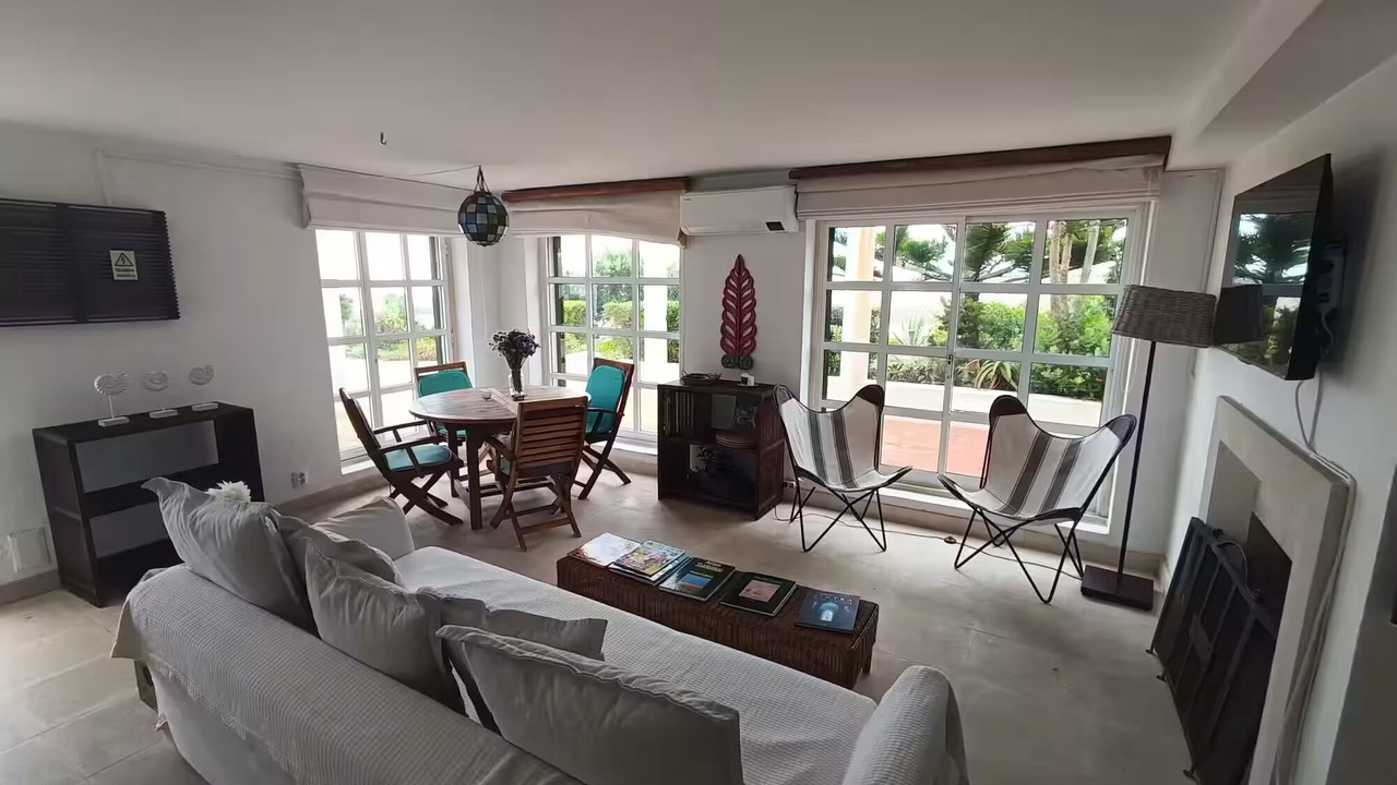 Photo of Livingroom in Azenhas do Mar