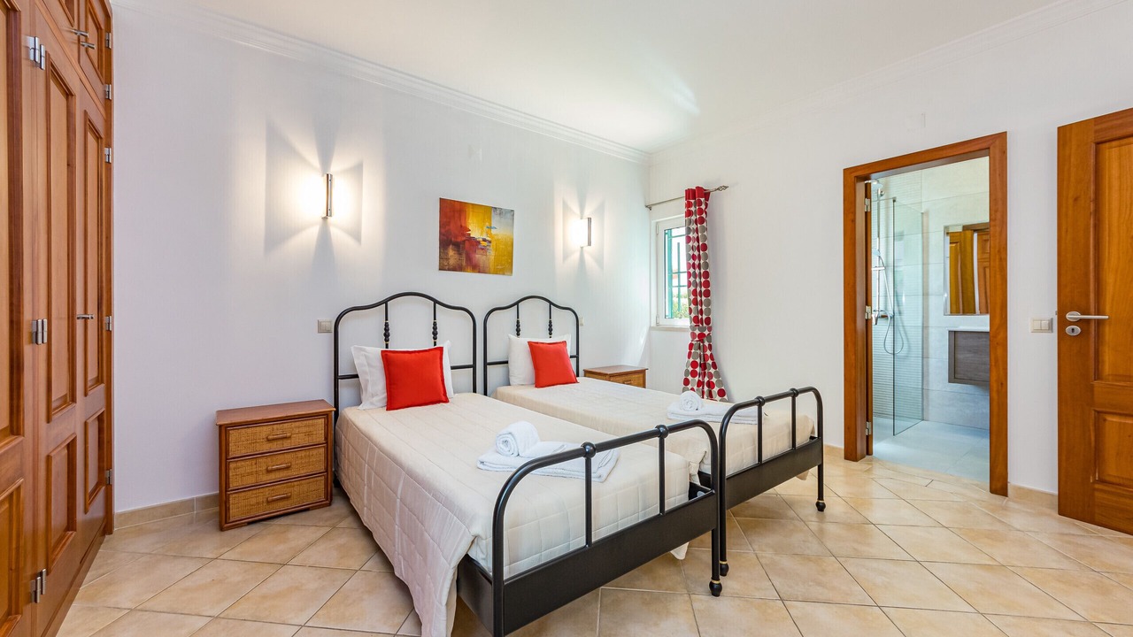 Photo of Bedroom in Correeira
