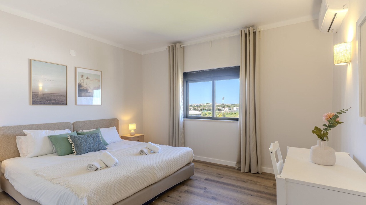 Photo of Bedroom in Correeira