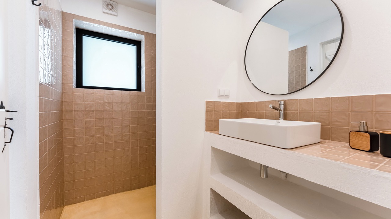 Photo of Bathroom in Charneca