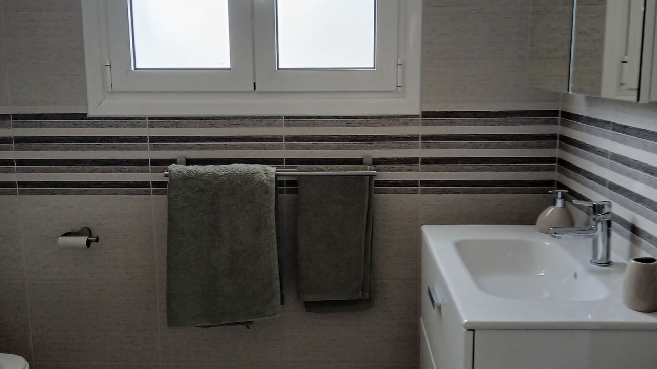 Photo of Bathroom in Tunes