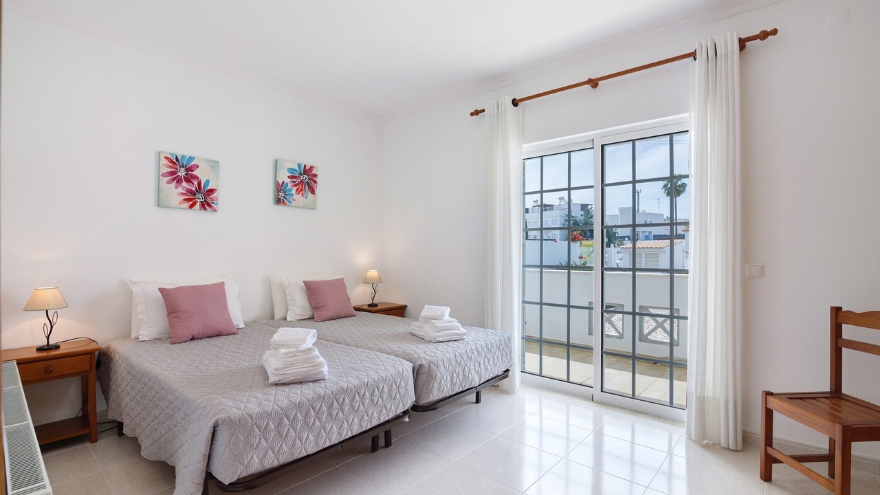Photo of Bedroom in Vale de Carro