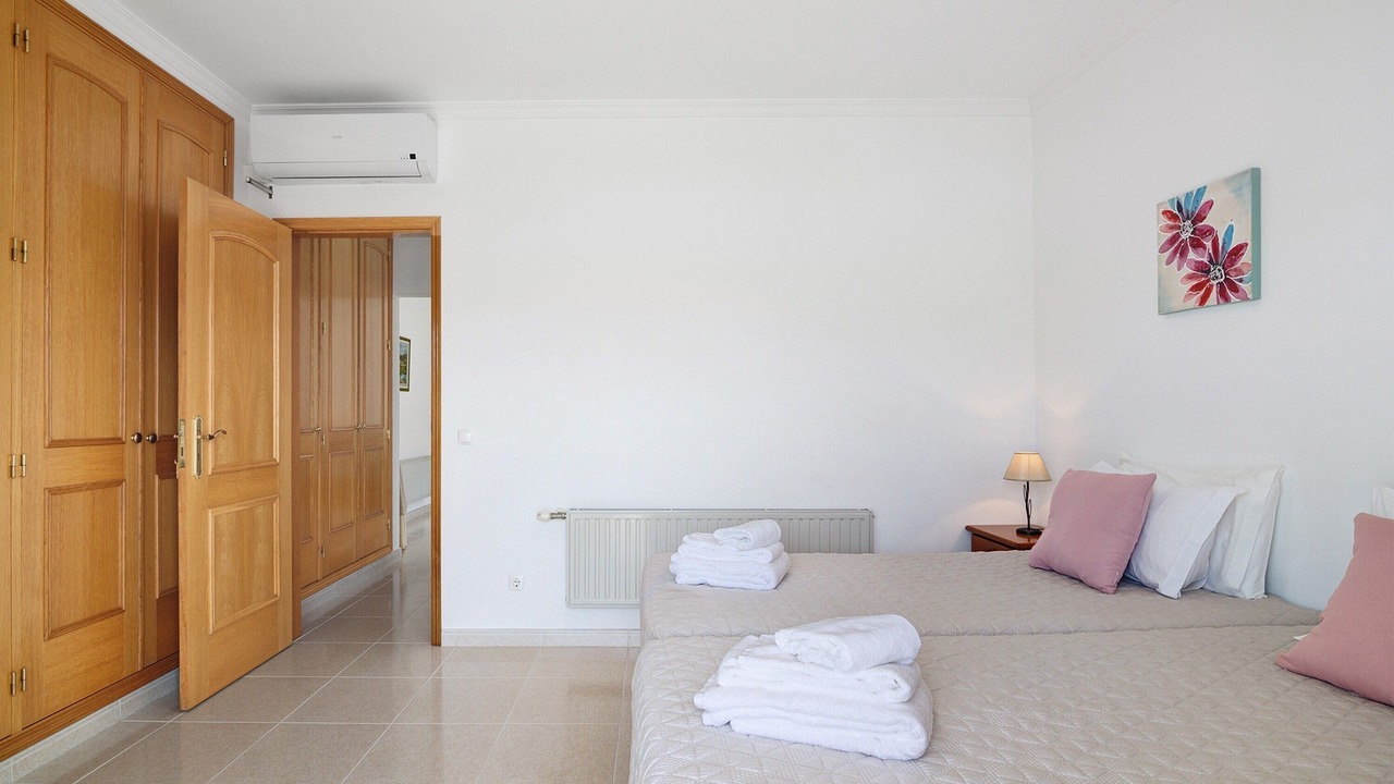 Photo of Bedroom in Vale de Carro