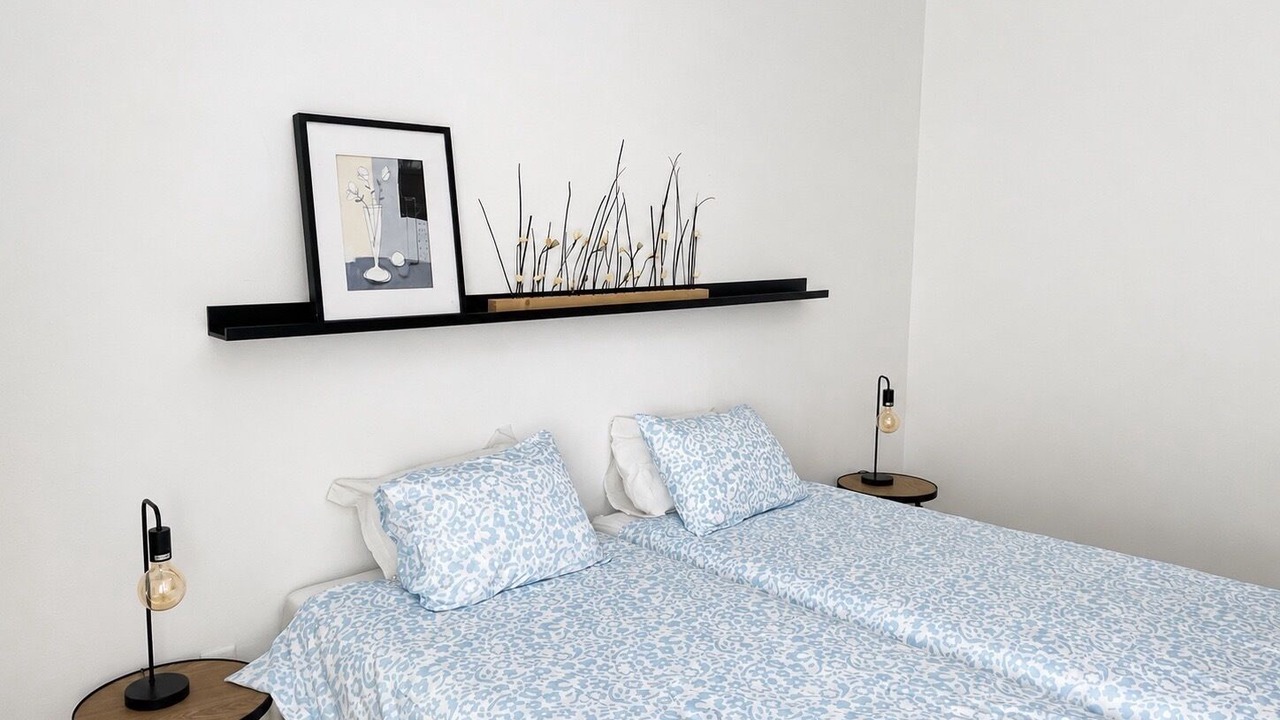 Photo of Bedroom in Tunes