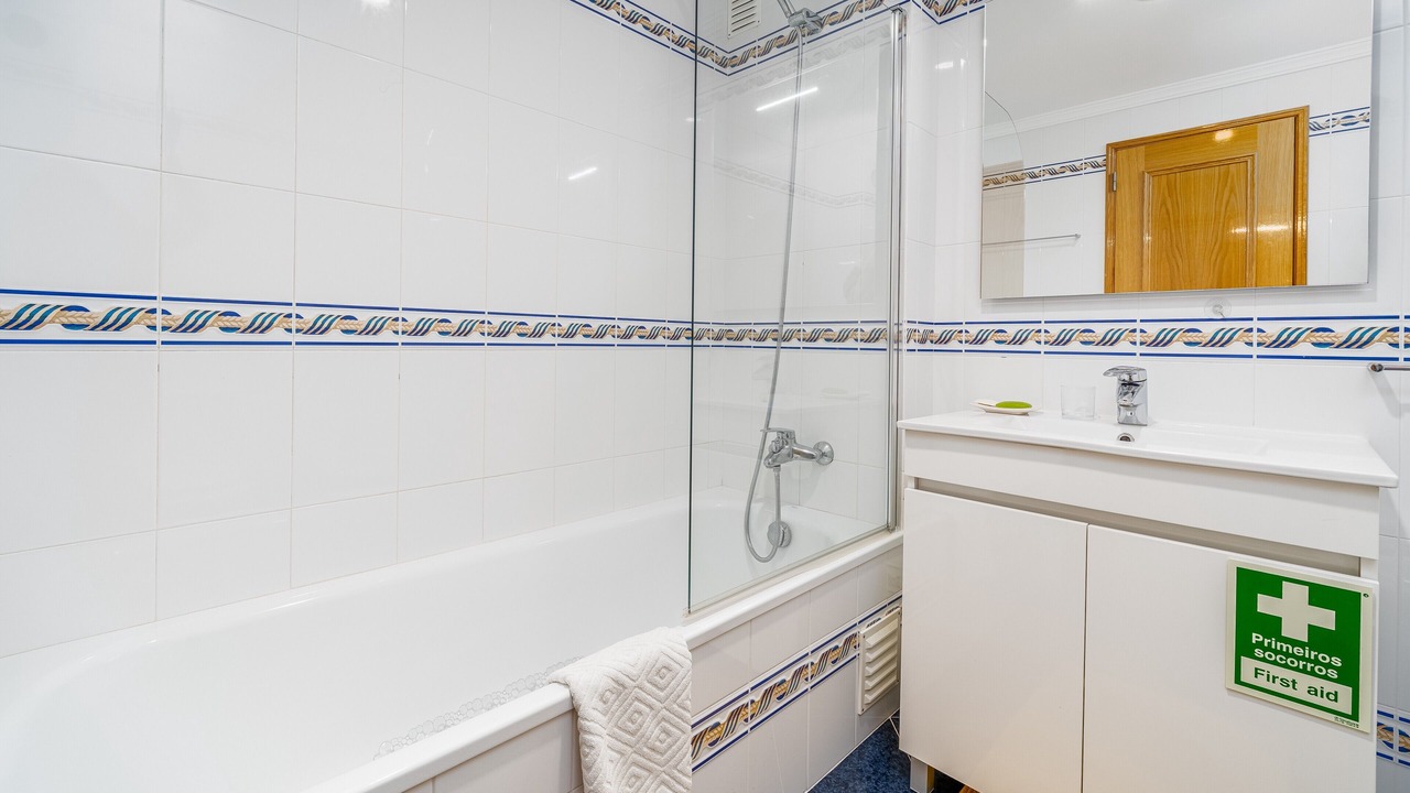 Photo of Bathroom in Alporchinhos