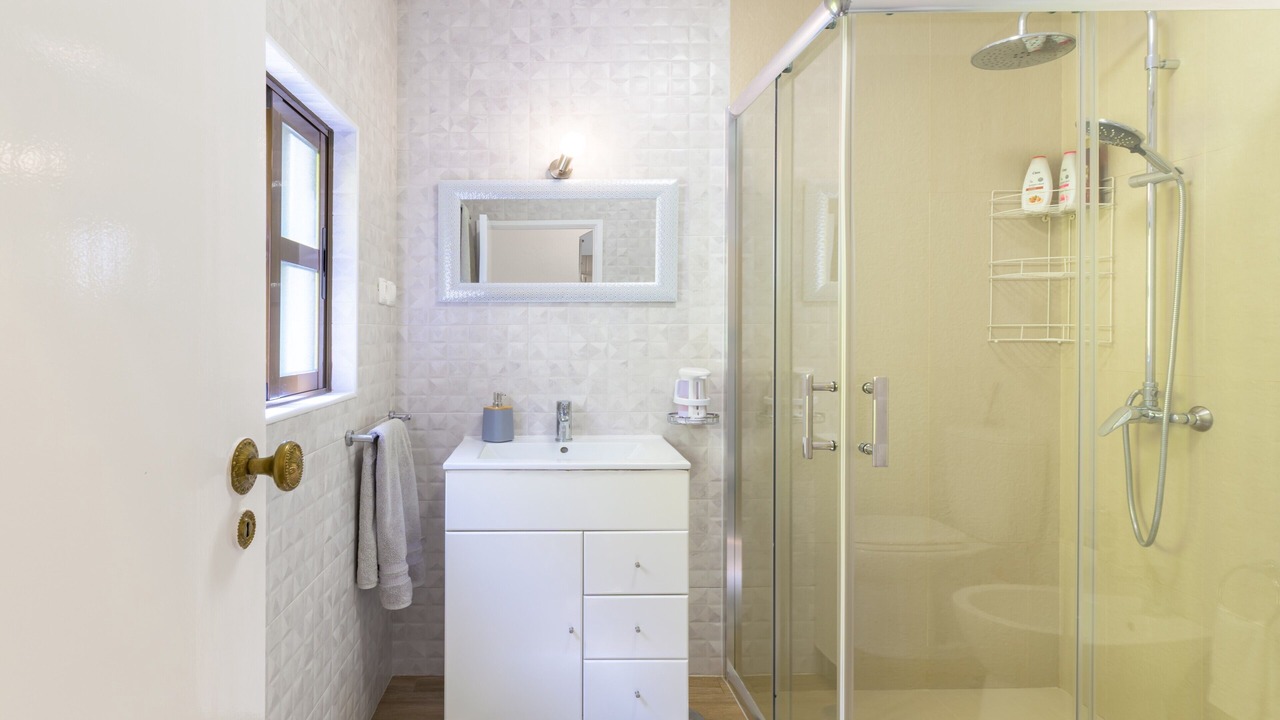 Photo of Bathroom in Grandola
