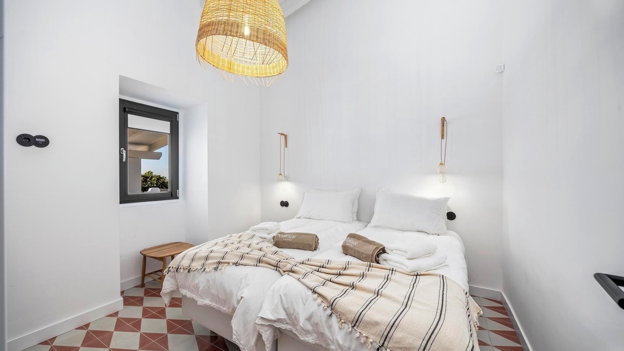 Photo of Bedroom in Alfeicao