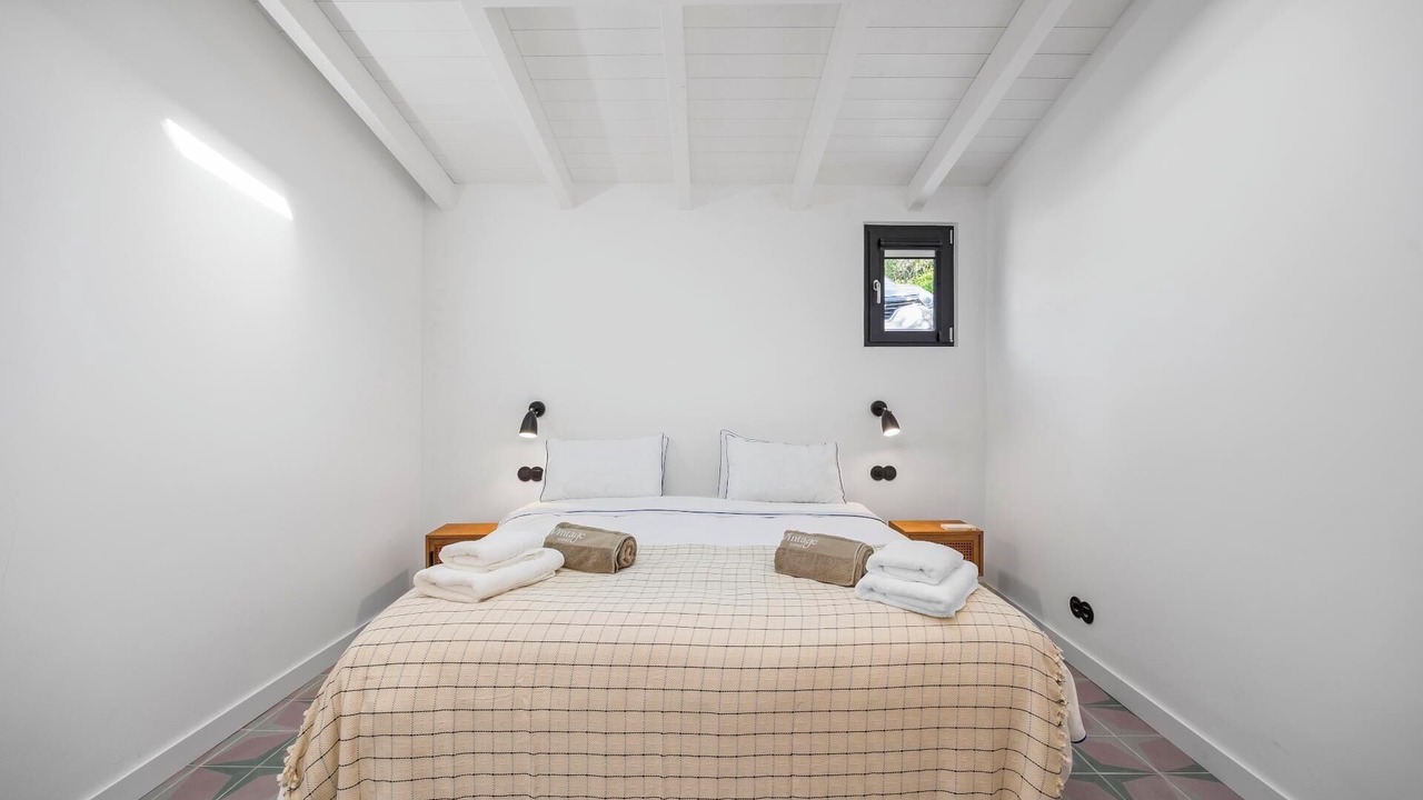 Photo of Bedroom in Alfeicao