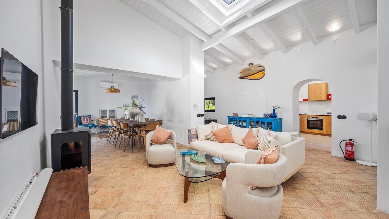 Photo of Livingroom in Alfeicao