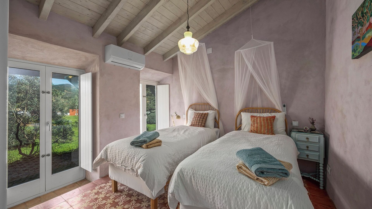 Photo of Bedroom in Santa Catarina da Fonte do Bispo