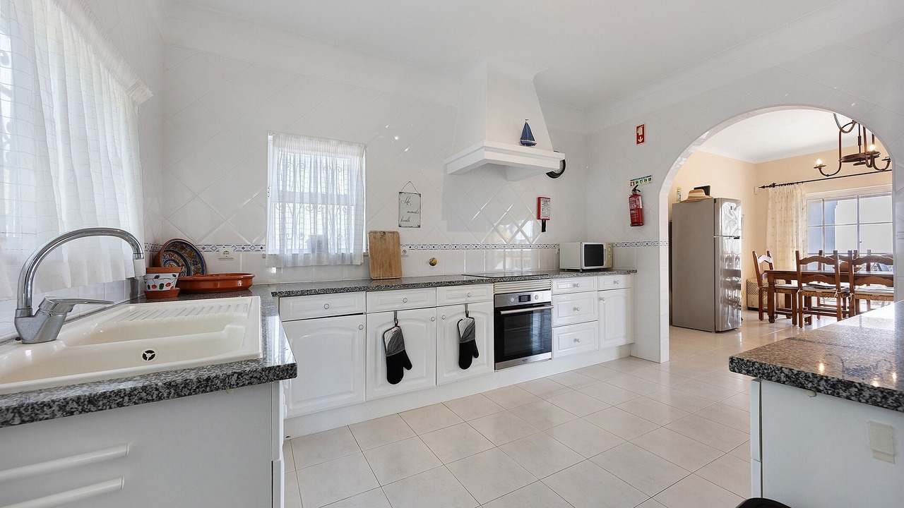 Photo of Kitchen in Luz