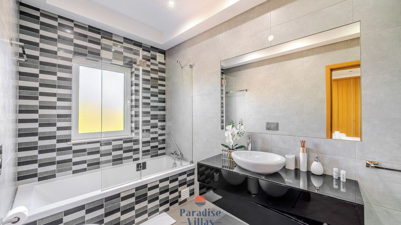 Photo of Bathroom in Sao Clemente