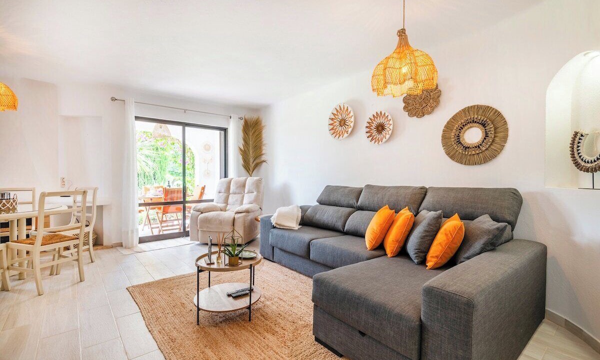 Photo of Livingroom in Alpouvar