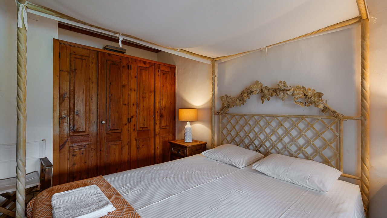 Photo of Bedroom in Vila Nogueira de Azeitao