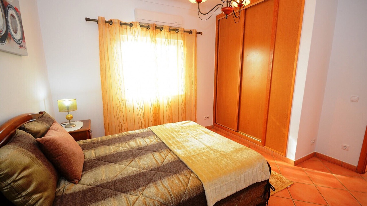 Photo of Bedroom in Monte Raposo