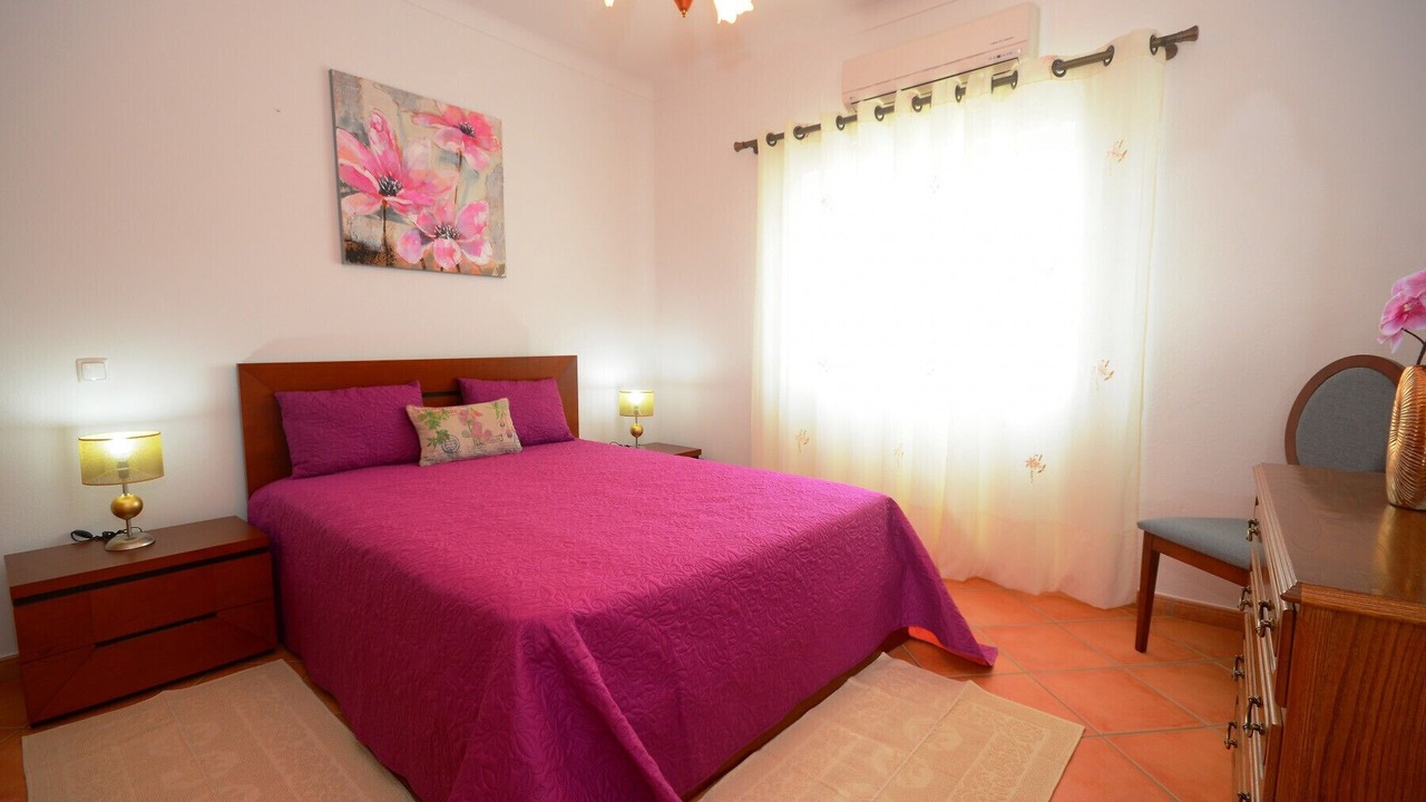 Photo of Bedroom in Monte Raposo