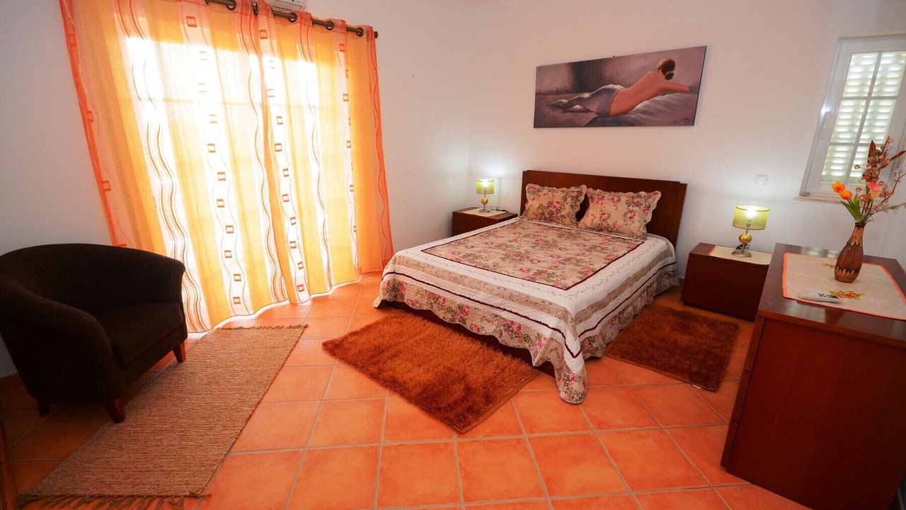 Photo of Bedroom in Monte Raposo