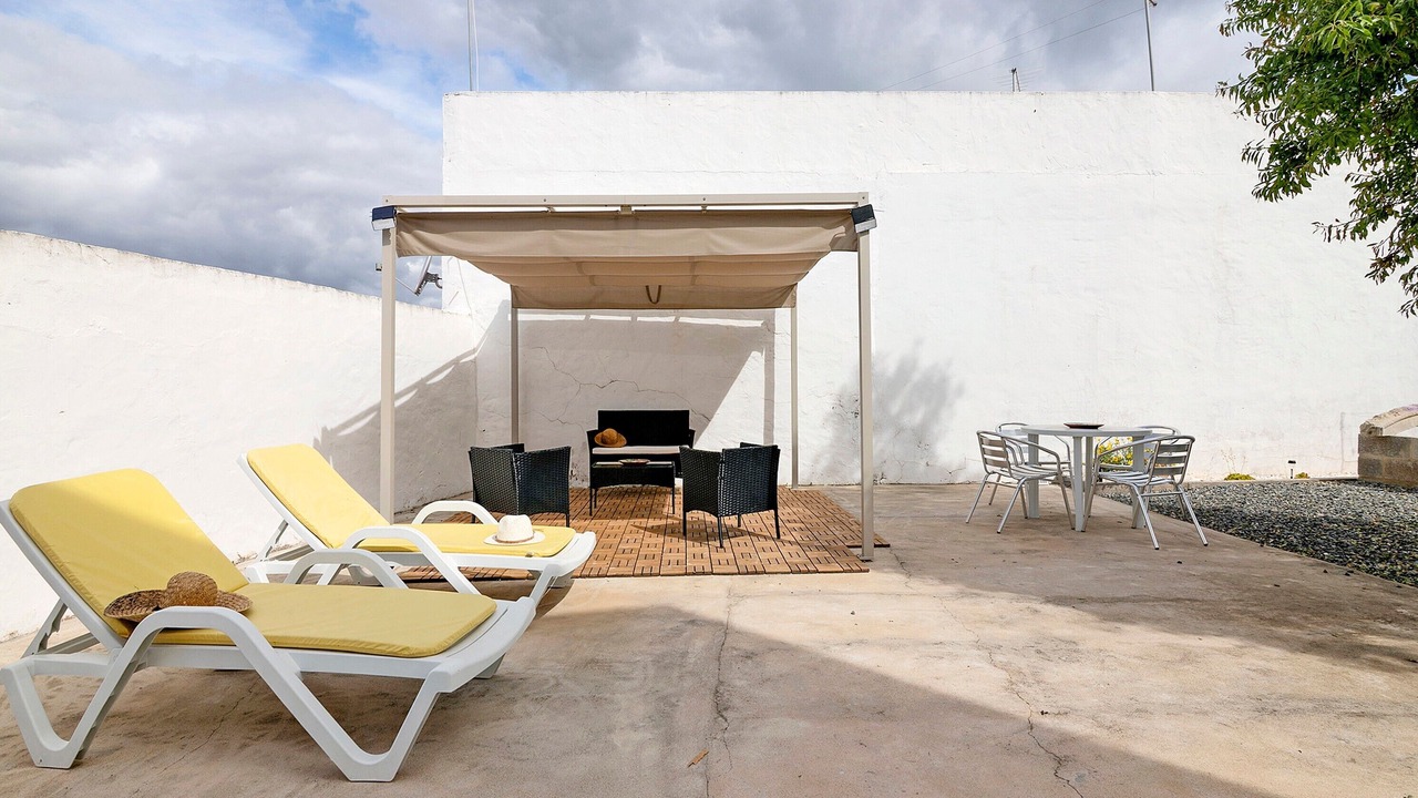 Photo of Outdoor in Pera