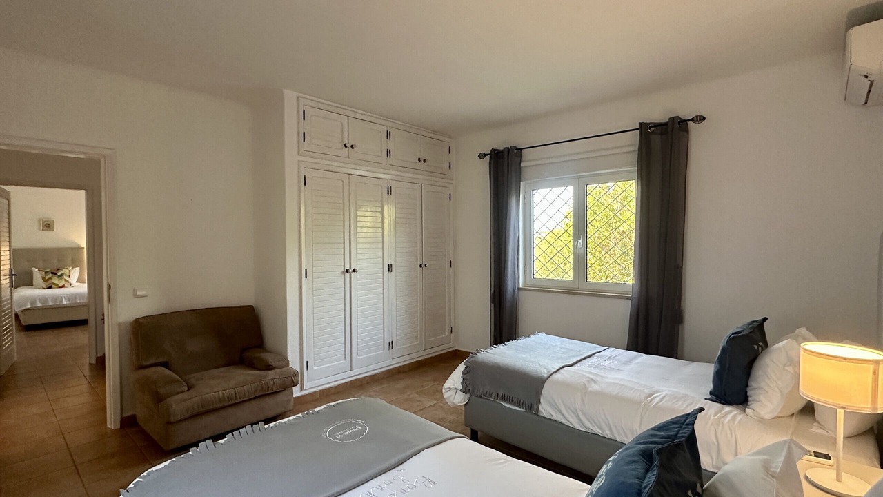 Photo of Bedroom in Monte Raposo