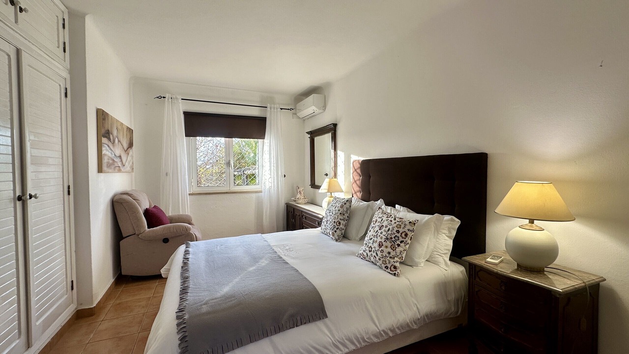 Photo of Bedroom in Monte Raposo