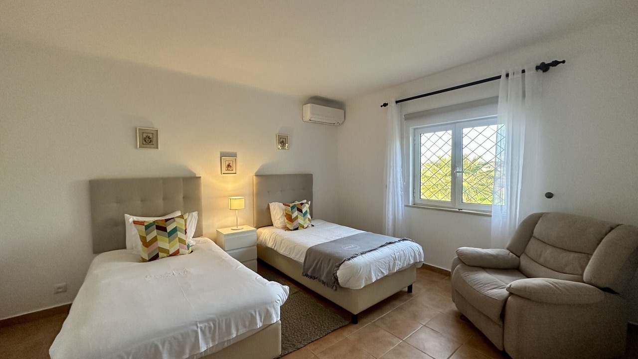 Photo of Bedroom in Monte Raposo
