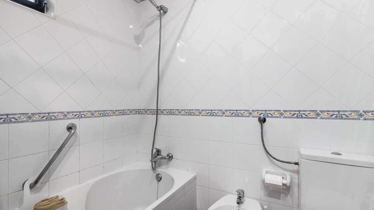 Photo of Bathroom in Oura