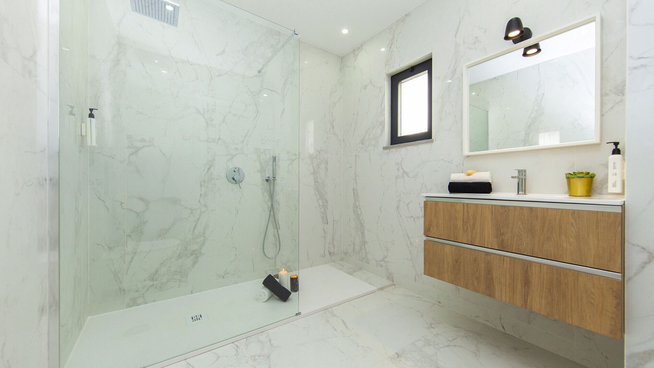 Photo of Bathroom in Quarteira