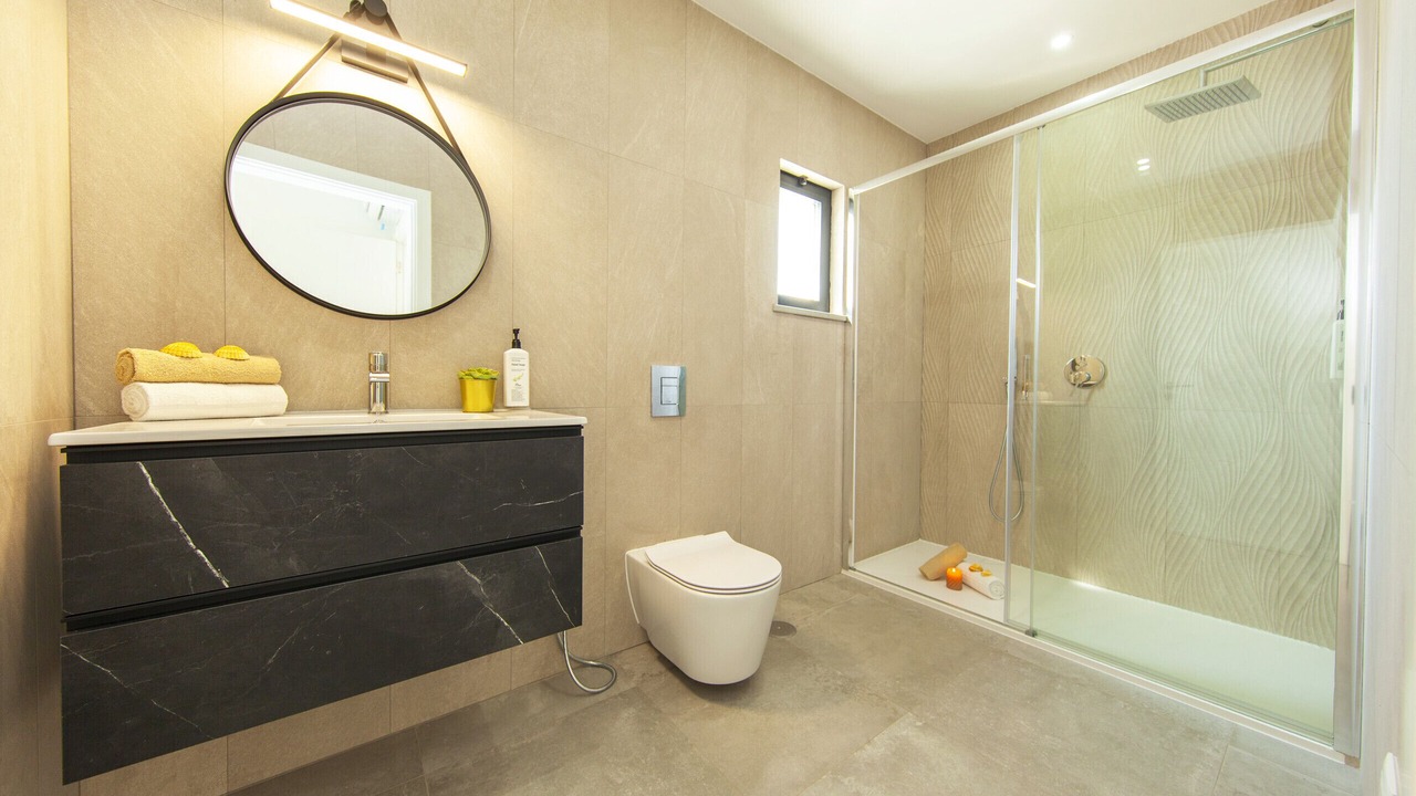 Photo of Bathroom in Quarteira