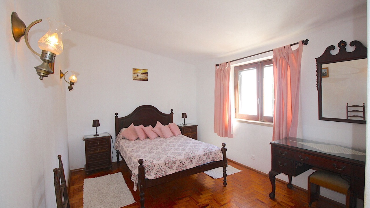 Photo of Bedroom in Vale de Centianes