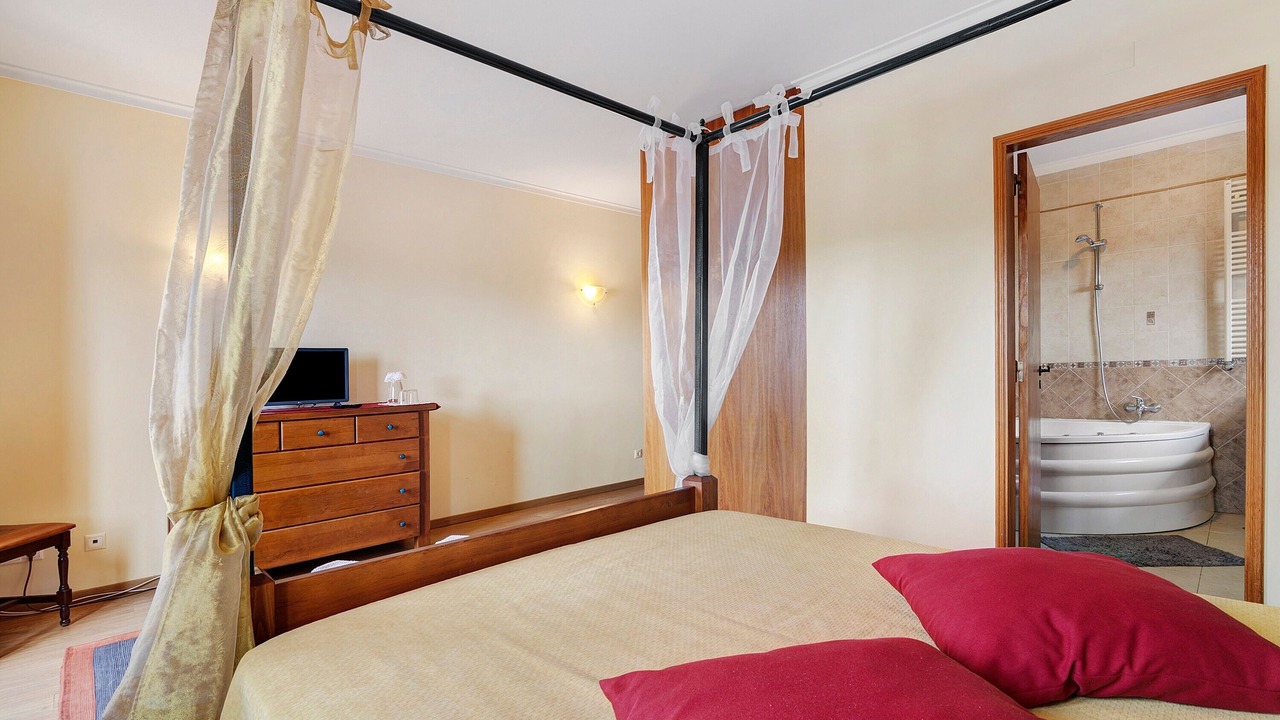 Photo of Bedroom in Sao Bras de Alportel