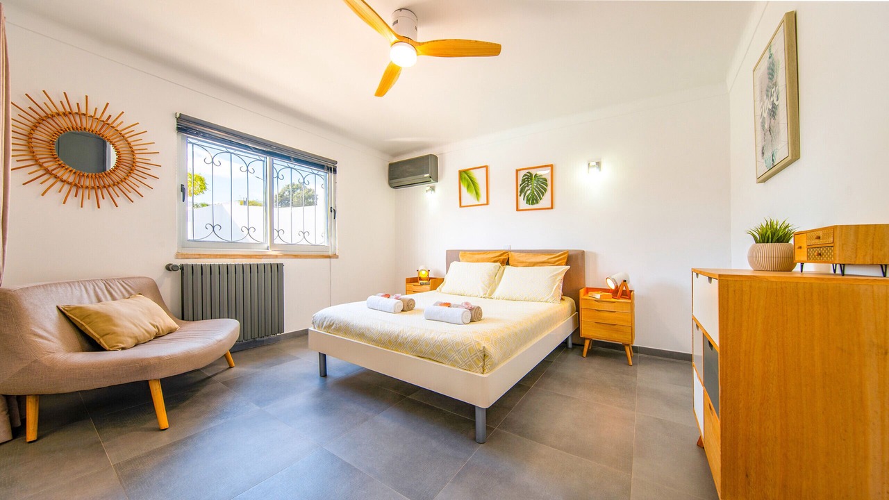 Photo of Bedroom in Vale Navio