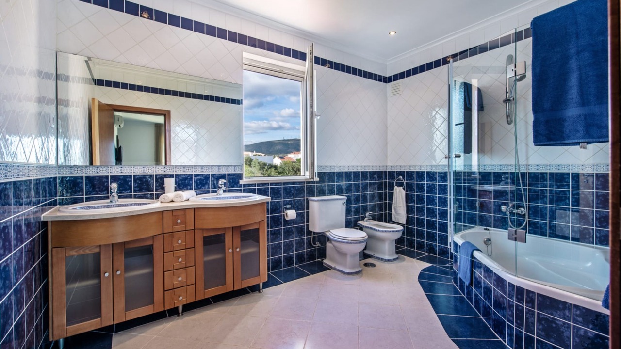 Photo of Bathroom in Olhao