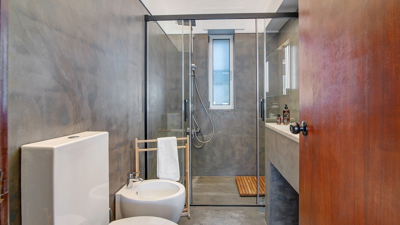 Photo of Bathroom in Quarteira